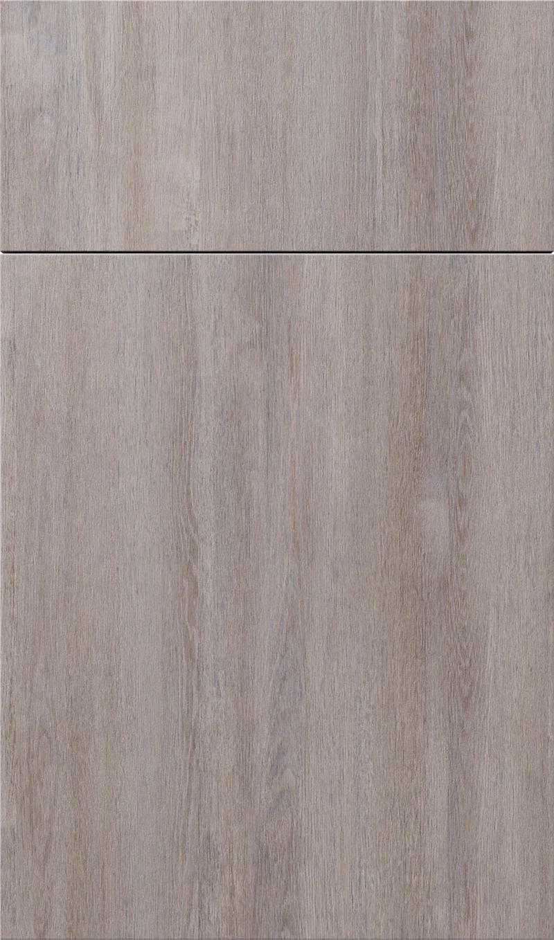 Fabuwood Clubhouse Oak cabinet door sample